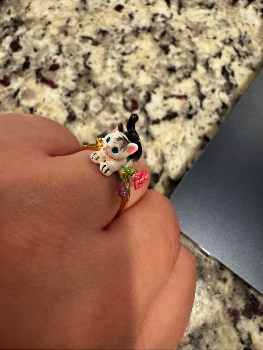 Les Nereides Cute Enamel Cat Ring with Pink Flower Accents